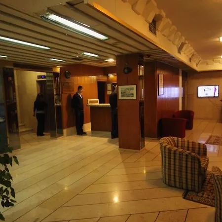 Hotel Gueleryuez 2
